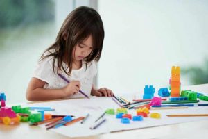 nina-jugando-768x513