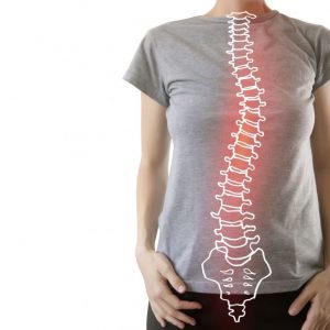 como-afecta-una-escoliosis-o-desviacion-lateral-de-la-columna-a-los-adultos_1_621x621