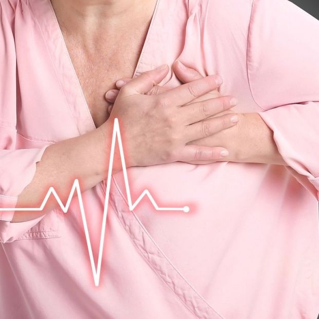 bigstock-mature-woman-suffering-from-he-290155351_1_621x621