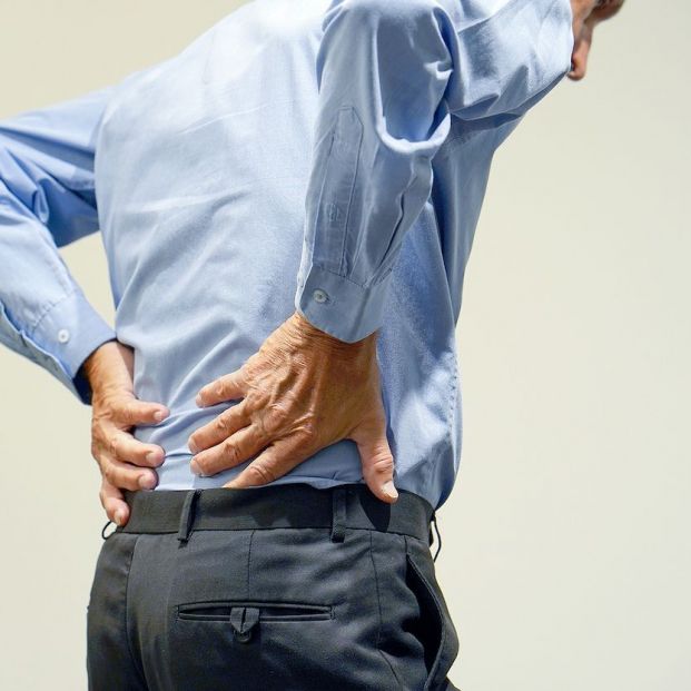 bigstock-closeup-elderly-man-with-pain-334880887_1_621x621