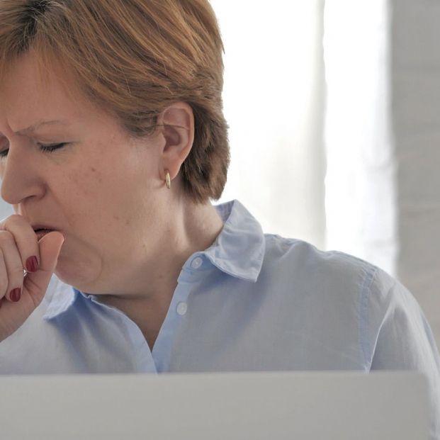 bigstock-sick-old-woman-coughing-at-wor-281125855_1_621x621