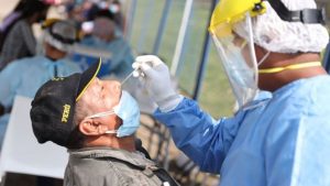 disminuyen-los-contagios-y-las-muertes-por-covid-en-el-mundo-1407794