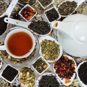 cuales-son-las-diferencias-nutricionales-entre-el-te-rojo-blanco-verde-y-negro_1_621x621