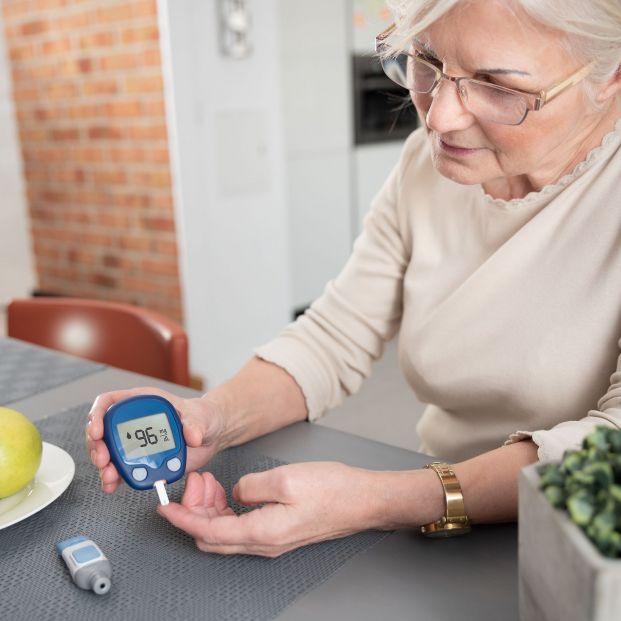 bigstock-senior-woman-with-glucometer-c-349419709_1_621x621