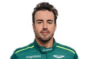fernando-alonso-aston-martin-r