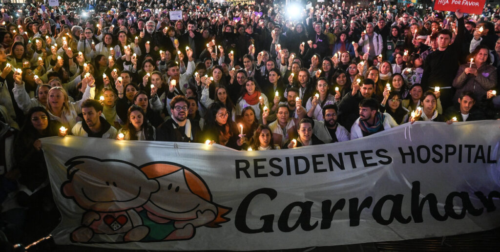ObeliscoMarcha por el GarrahanResidentes medicosFoto Federico Lopez Claro