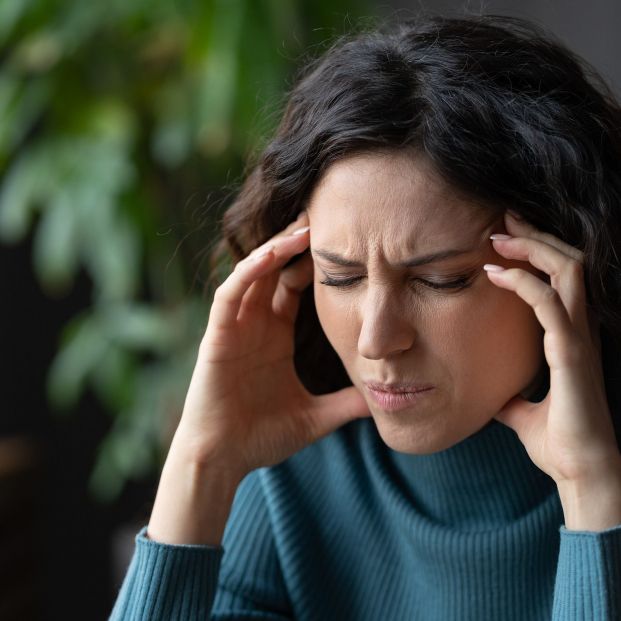 bigstock-tired-stressed-businesswoman-s-446667683_1_621x621