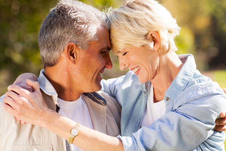 volver-a-convivir-a-los-50-tras-un-divorcio-ya-no-se-busca-construir-la-vida-sino-compartirla_6_928x621