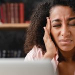 La migraña afecta al doble de mujeres que de hombres