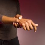 La artritis de la mano en foco